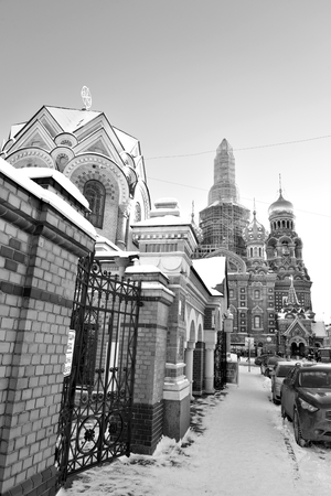 ST.PETERSBURG, RUSSIA - 6 MARCH 2019: Sacristy and Church of the Savior on Blood in St.Petersburg. Black and white.のeditorial素材
