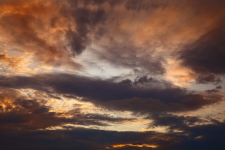Beautiful evening clouds as interesting background, summer, by Beckingen, Saarland/Germanyの写真素材