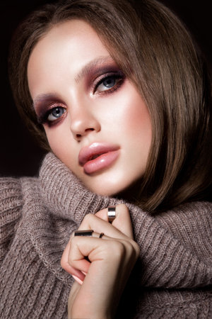 Smoky Eyes Make up. Glamour Lady Portrait.の写真素材