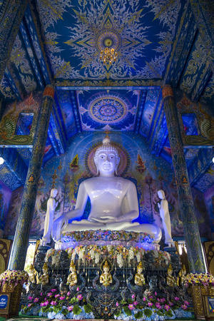 Wat rong sua ten Chiang Rai, Thailandのeditorial素材