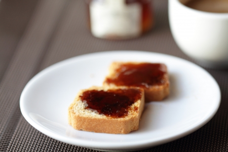 Fresh toast with honey closeupの写真素材