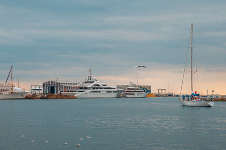 BARCELONA, CATALONIA, SPAIN - OCTOBER 10, 2016. Sailboat in Port Vell,  Barcelonaのeditorial素材