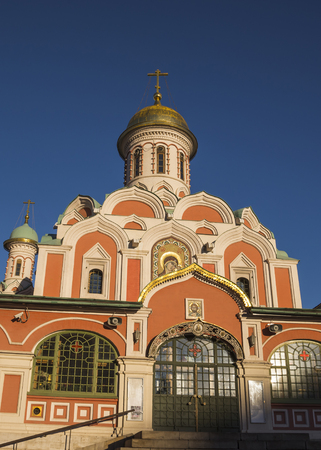 MOSCOW, RUSSIA - DECEMBER 28, 2015: Cathedral of Our Lady of Kazan on the Red Squareのeditorial素材