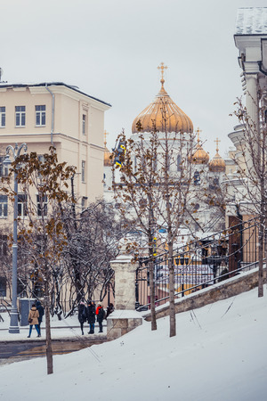 MOSCOW, RUSSIA - NOVEMBER 12, 2016: Angle Volkhonka and Znamenkaのeditorial素材