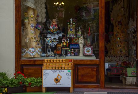 WARSAW / POLAND - SEPTEMBER 28, 2016: View of the window of a building with a souvenirs shopのeditorial素材