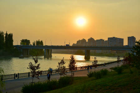 KRASNODAR, RUSSIA - JULY, 31, 2016: Embankment of the city and river Kubanのeditorial素材