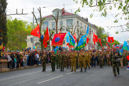 SEVASTOPOL / CRIMEA - MAY 09, 2017: Veterans on the Victory Day paradeのeditorial素材