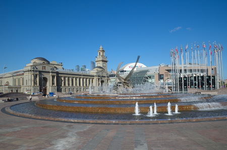 Moscow, Russia-August 31, 2017: The Fountain "Abduction of Europa" on Europe Square by Belgian sculptor Olivier Strebel near Kiev railway stationのeditorial素材
