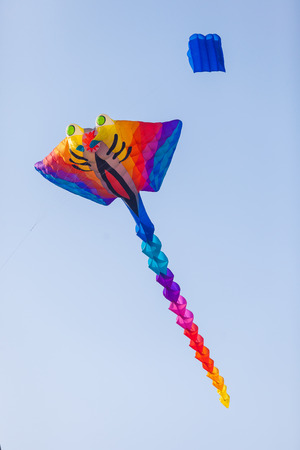 CHA- AM BEACH - MARCH 27: 16th Thailand International Kite Festival on March 27, 2015 in Cha- Am beach, Phetchaburi province Thailand.のeditorial素材