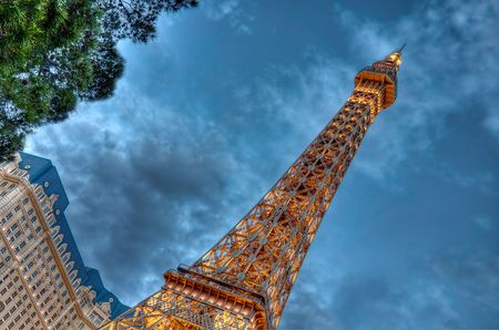 LAS VEGAS, NV - MAY 31: Eiffel tower replica of taken in May 31, 2009 in the Paris Las Vegas Hotel. This hotel and casino is located on the Las Vegas Strip. As its name suggests, its theme is the city of Paris in France; it includes a half scale, 541-footのeditorial素材