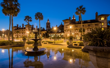 View of the Flagler College facade in St  Augustine, Florida, at dusk   This building is a National Landmark and used to be the exclusive Ponce de Leon Hotel, built by Henry M  Flagler のeditorial素材
