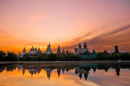 Picturesque sunset sky over Izmailovo Kremlin. Russiaの写真素材