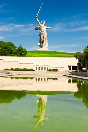 Beautiful view of the sculpture "The Motherland Calls!" on Mamayev Kurgan and the fountain on Heroes' Square in Volgograd. Russiaの写真素材