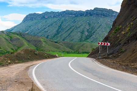 Winding asphalt road in the mountains of the North Caucasus of Dagestan. Russiaの写真素材