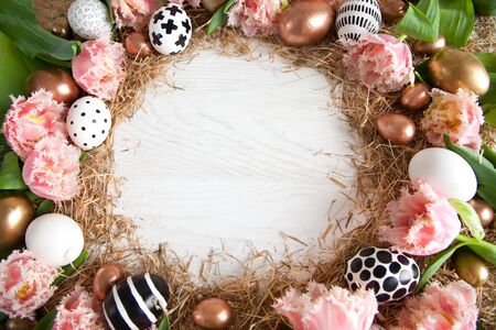 Top view of a round frame with pink tulipsの写真素材