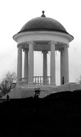 Pavilion of Ostrovsky in Russia in the city of Kostromaの写真素材