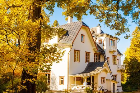 Manor of the artist Polenov in autumnのeditorial素材