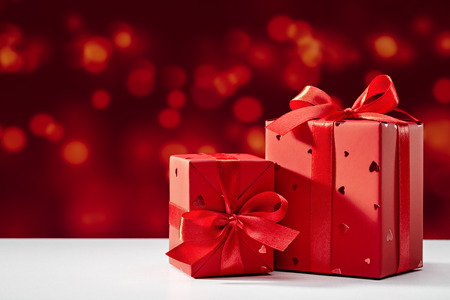 Gift Box Images Et Photos Libres De Droits Stocklib Gift Box Images Et Photos Libres De Droits Stocklib
