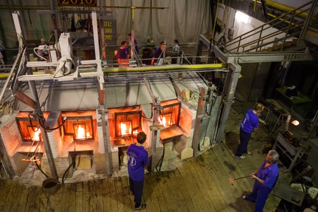HARRACHOV, CZECH REPUBLIC - OCTOBER 10, 2014: - Making Czech glass on small factoryのeditorial素材