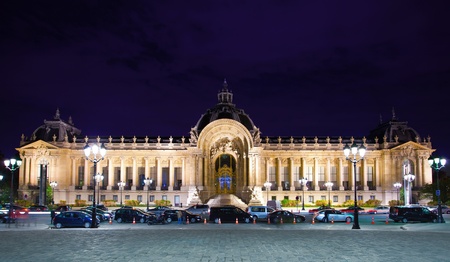 Petit Palais  Small Palace  in Paris at nightのeditorial素材