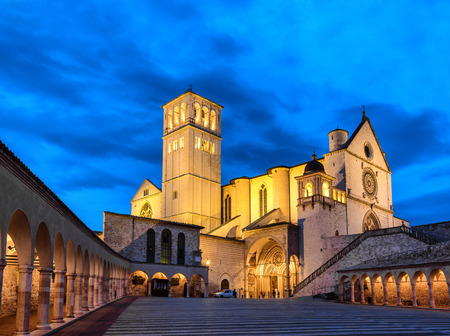 Famous Basilica of Saint Francis of Assisi with Lower Plazain night. Assisi, Umbria, Italyのeditorial素材