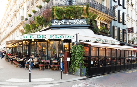 Paris, France-February 15 , 2017 :The cafe De Flore located at the corner of boulevard Saint Germain and rue Saint Benoit . It was once home to intellectual stars, from Hemingway to Pablo Picasso.のeditorial素材