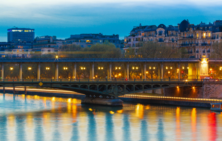 The Bir-Hakeim bridge at night in Paris, France.の写真素材