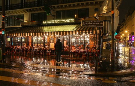 Paris, France-November 11,2017 : La Porte Montmartre is the legendary and famous brasserie located on Grands Boulevards in Paris, France.のeditorial素材