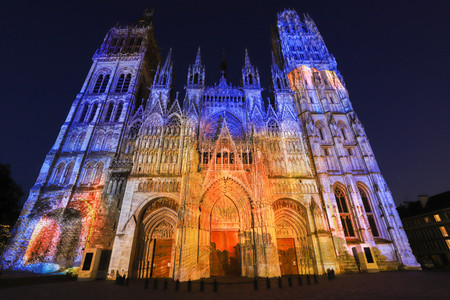 Light show on Cathedral of Notre Dame in the city Rouen.のeditorial素材