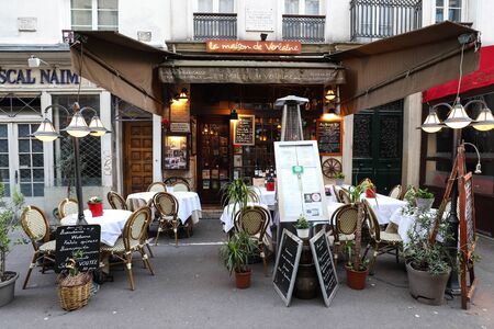 Located in the Latin Quarter, not far from the Pantheon sits a very classic French restaurant La maison de Verlaine Paris. France.のeditorial素材