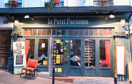 The traditional French restaurant Le Petit Parisien located in Montmartre in 18 district of Paris, France.のeditorial素材