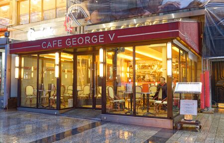 Located on the avenue des Champs-Elys es in Paris , Cafe George V is traditional French restaurant .のeditorial素材