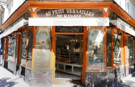 The French traditional bakery and pastry shop Au Petit Versailles du Marais located in Marais quarter.のeditorial素材