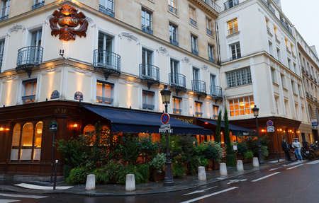 Drouant is historic Parisian restaurant founded in 1880, located in the very center of Paris, between the Opera Garnier, Louvre and the Bourse.のeditorial素材