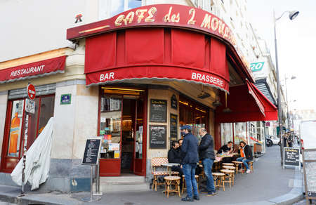 The Cafe des 2 Moulins French for Two Windmills is a cafe in the Montmartre, Paris, France.のeditorial素材