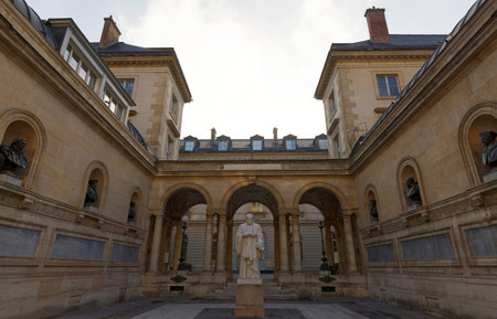 The College de France , founded in 1530, is a higher education and research establishment in France. It is located in Paris, in the 5th arrondissement, or Latin Quarter.のeditorial素材