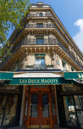 The famous cafe Les deux Magots located in Saint Germain des Pres area of Paris.It has been frequented by Ernest Hemingway, Pablo Picasso,Albert Camus, James Joyce...のeditorial素材