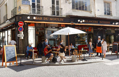 Bar du moulin is a French restaurant located between Sentier and Bourse districts. It offers Mediterranean specialties, rich in taste and flavors .のeditorial素材