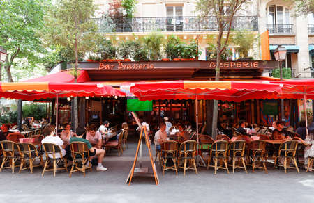 Cafe Chouchou is traditional French cafe located in Les Halles district in Paris., France.のeditorial素材