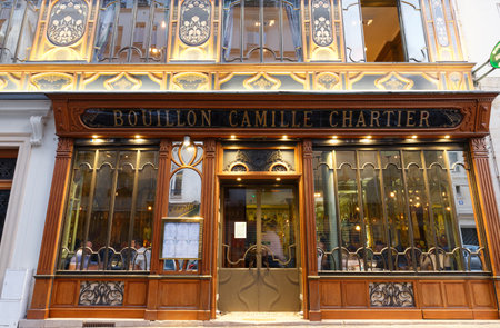 Bouillon Camille Chartier is historic French restaurant on Racine Street in Paris . It showed characteristic Art Nouveau style: carved wood and ceramics, with mirrors and glass paintings.のeditorial素材
