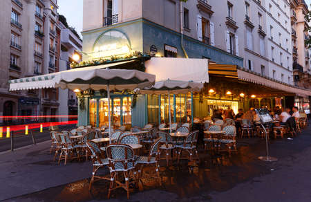 The traditional French restaurant La Marquise is located on Montparnasse Boulevard, in the 15th arrondissement of Paris.のeditorial素材