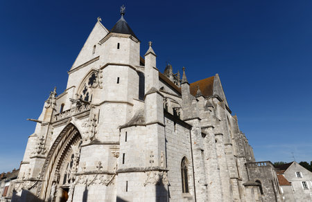 Church Notre-Dame de Moret-sur-Loing. Moret-sur-Loing is a commune in Seine-et-Marne department in the Ile-de-France region .の写真素材