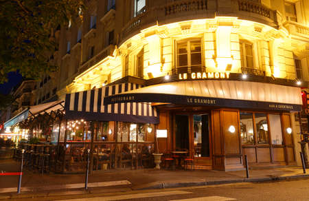 Fusing the traditional design of a family-run French restaurant, Le Gramont is a bustling neighbourhood bistro, in Paris chic Opera district.のeditorial素材