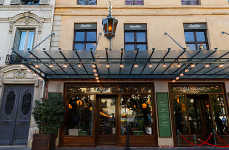 Entrance of the Bouillon Chartier - historic restaurant located at Temple boulevard in 3rd district of Paris . It was founded in a former train station in 1896 .のeditorial素材