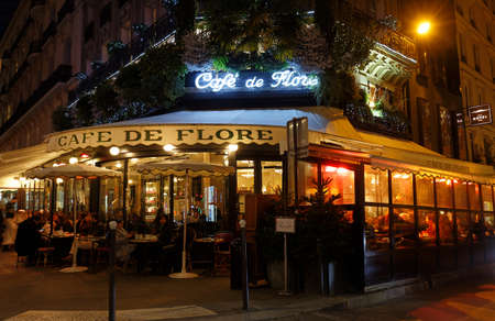 The famous cafe Les de Flore decorated for Christmas 2021. It located on Saint-Germain boulevard .のeditorial素材