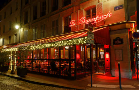 The famous restaurant Le Bonoparte decorated for Christmas 2021. It located on Saint-Germain boulevard .のeditorial素材