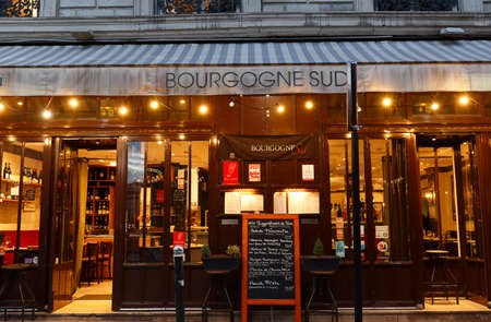 Located in central Paris, this restaurant Bourgogne Sud really offers exactly what the name indicates: food and wine from the southern part of Burgundy. Paris, France.のeditorial素材