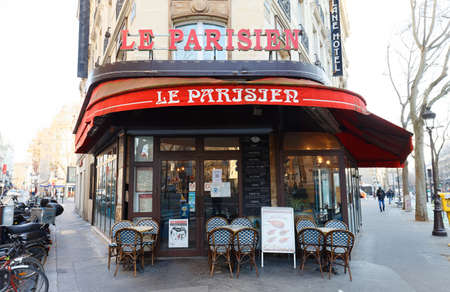 Le Parisien is a traditional French cafe located near Est railway station , Paris, France.のeditorial素材