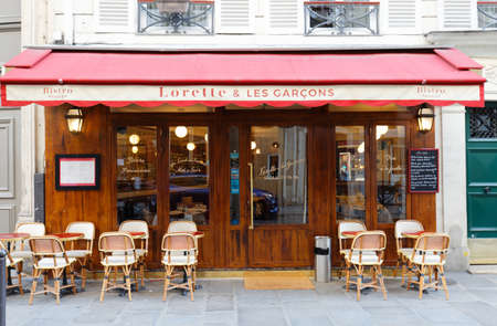 Lorette les garcons is traditional Parisian restaurant located at St . Lazare street in 9th district of Paris.のeditorial素材