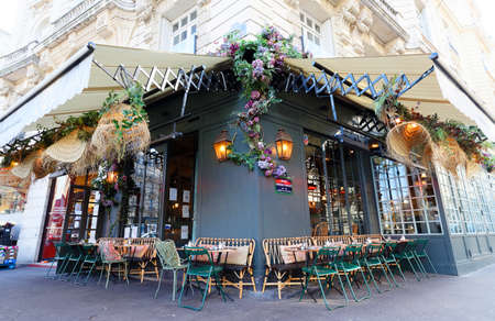 The traditional French restaurant Maison sauvage located at Victor Hugo square , in the 15th district of Paris.のeditorial素材